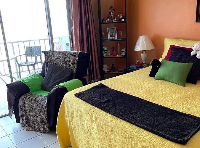 Deluxe Club & Apartment