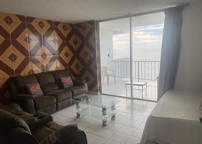 Deluxe Club & Montego Bay